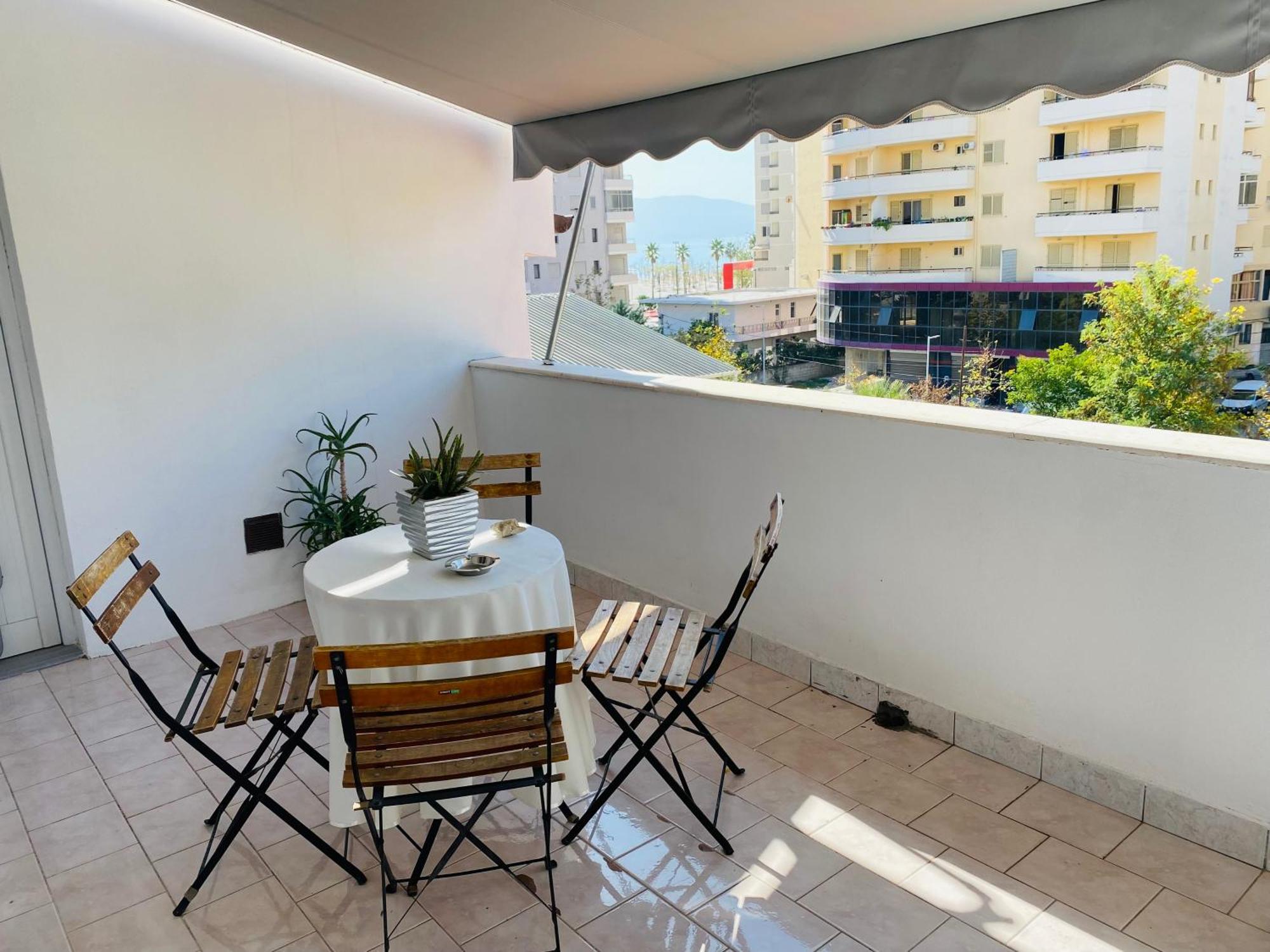 Iljazi'S Apartaments Vlorë Buitenkant foto