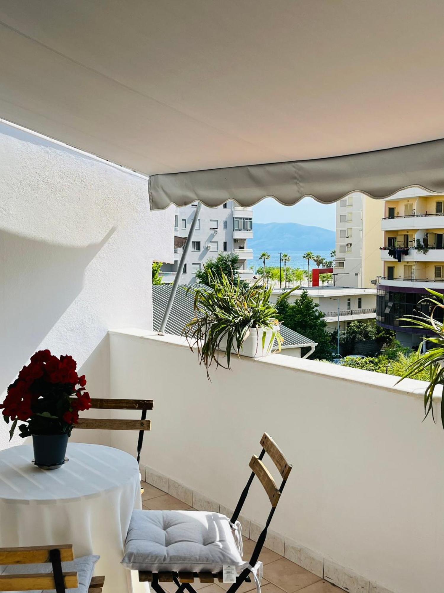 Iljazi'S Apartaments Vlorë Buitenkant foto