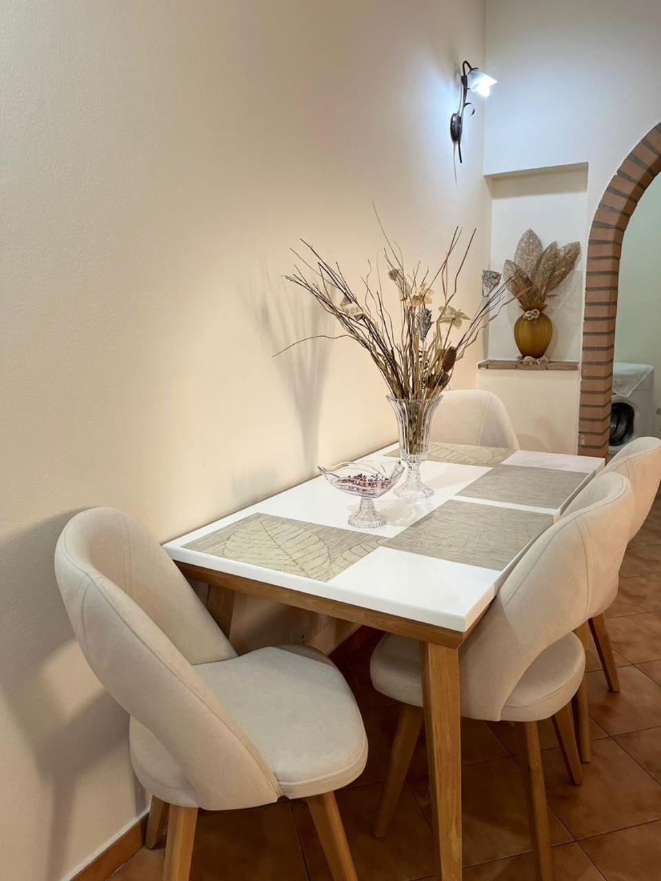 Iljazi'S Apartaments Vlorë Buitenkant foto
