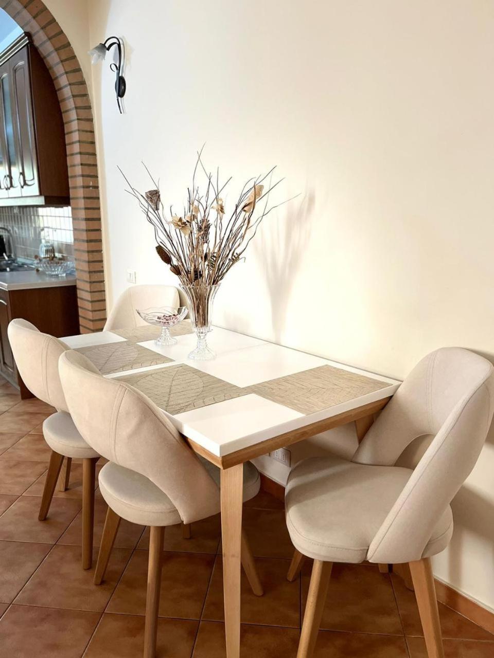 Iljazi'S Apartaments Vlorë Buitenkant foto