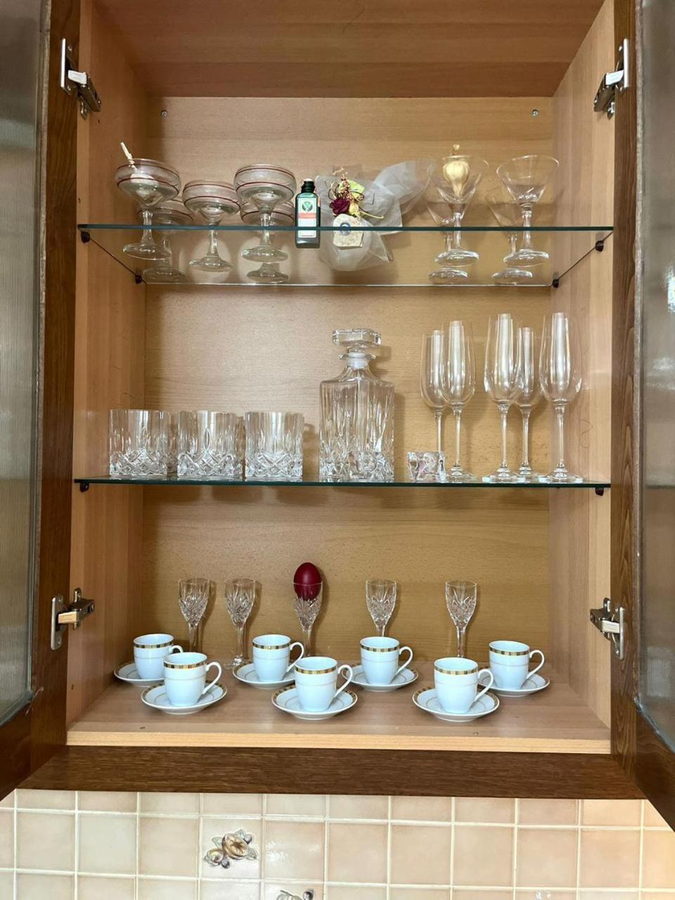 Iljazi'S Apartaments Vlorë Buitenkant foto