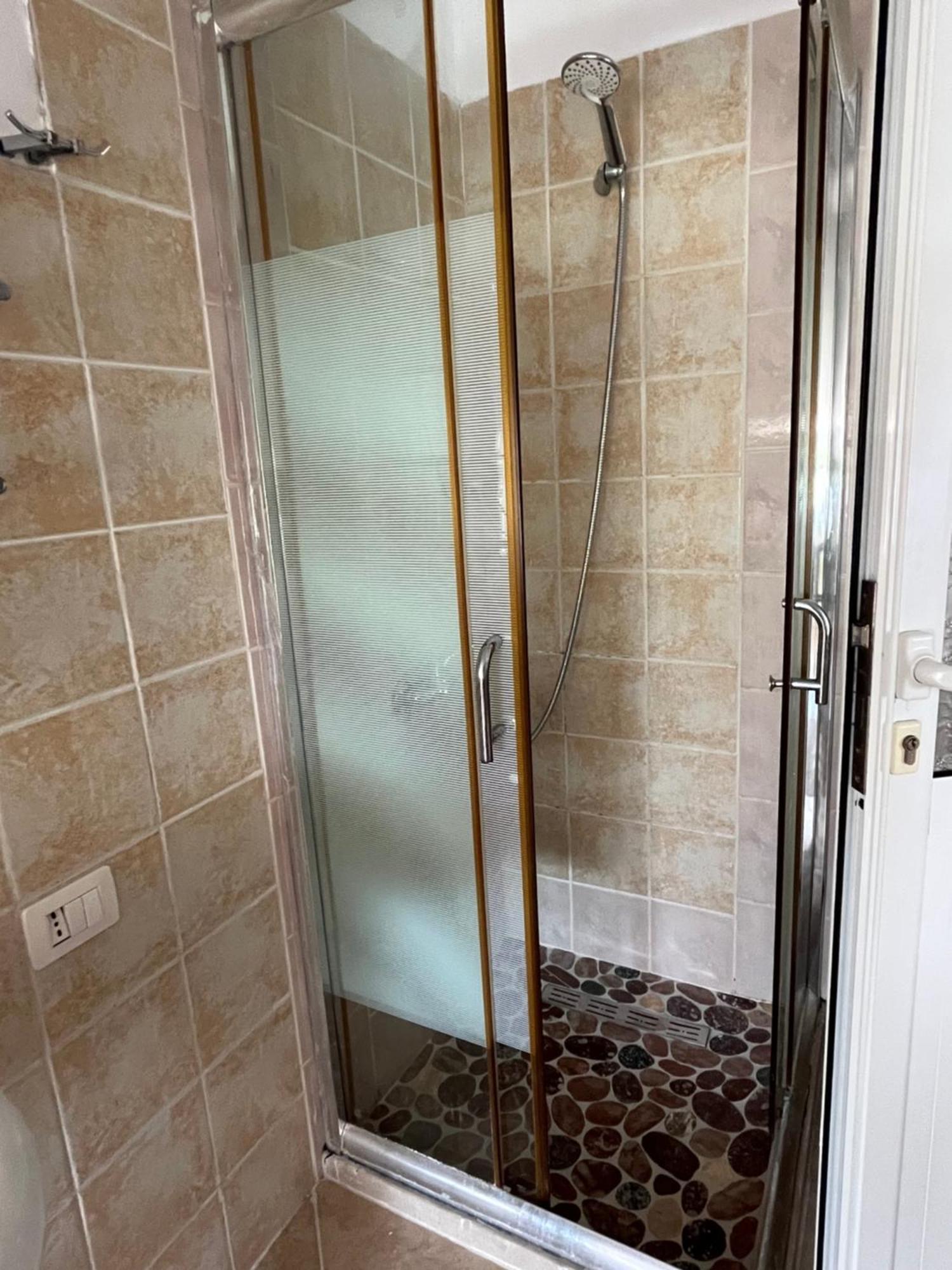 Iljazi'S Apartaments Vlorë Buitenkant foto